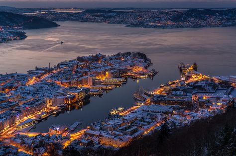 Bergen Norway Winter, Norway Winter, Norway Viking, Beautiful Norway, Travel Photoshoot, Scandinavia Travel, Bergen Norway, Stavanger, Dream City