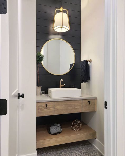 Half Bathroom Decor Ideas, Powder Bathroom Ideas, Farmhouse Build, Small Half Bathroom, Modern Powder Room, Bilik Air, Half Bathroom Decor, Powder Room Remodel, Powder Bathroom