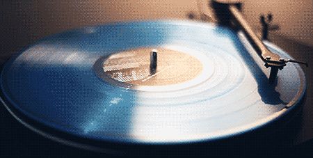 tumblr_static_b2kikt8unkg8c0cwcg4go4cw.gif (450×227) Spinning Gif, Keep Your Chin Up, Camping Photography, Dream Chaser, Hans Christian, Vinyl Music, Blue Vinyl, Fan Fiction, Record Player