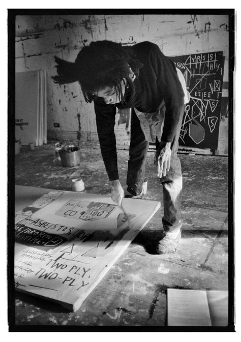 Jean-Michel Basquiat by Roland Hagenberg in his Crosby Street studio. 1983 Jean-michel Basquiat Paintings, Basquiat Artist, Jm Basquiat, Basquiat Paintings, Bad Painting, Basquiat Art, Richard Diebenkorn, Helen Frankenthaler, Robert Motherwell