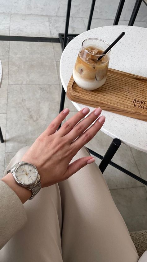 Perfect Nude Nails, Cc Nails, Style Nails, Understated Luxury, Old Money Style, Understated Elegance, Nude Nails, Old Money, Fashion Nails