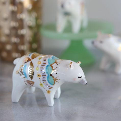 Danielle Pedersen ceramic bear totem, Small Wild Ceramic Figures Animals, Danielle Pedersen, Ceramic Bear, Pottery Bear, Miniature Ceramic Animals, Bear Ceramic Sculpture, Small Ceramic Animals Miniatures, Jewelry Design Drawing, Bear Figurine