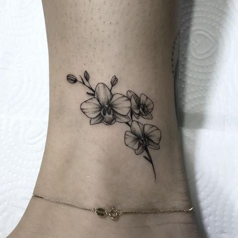 Orchid Flower Tattoos, Cute Ankle Tattoos, Orchid Tattoo, Muster Tattoos, Cute Small Tattoos, Floral Tattoo Design, Tattoo Designs And Meanings, Flower Tattoo Designs, Ankle Tattoo