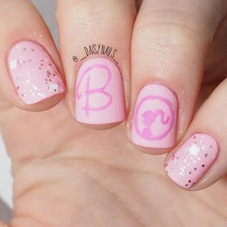 Barbie Nails Nail Barbie, Barbie Nails Acrylic, Nails 2022 Spring, Nail Colors Spring, Barbie Movie Barbie, Spring Nails Inspiration, Acrylic Nail Art Ideas, Spring Nails Simple, Nail Inspo Spring