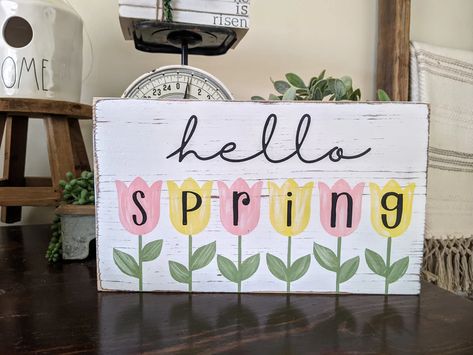 Summer Wood Sign, Hello Spring Sign, Spring Wood Crafts, Studio Workshop, Spring Coffee, Handmade Farmhouse, Door Signs Diy, Spring Decor Diy, Spring Easter Crafts