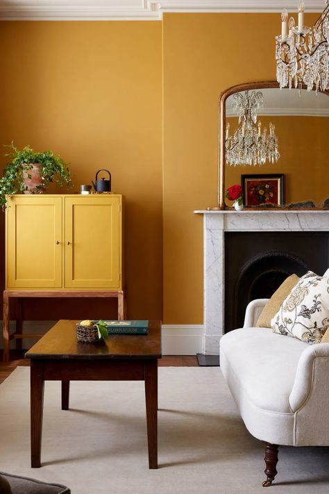 My Favorite Moody Paint Colors from Sherwin-Williams | SG Style Yellow Walls Living Room, Heckfield Place, Yellow Decor Living Room, Mustard Yellow Walls, Mustard Walls, Yellow Room, Yellow Living Room, Yellow Home Decor, Yellow Decor