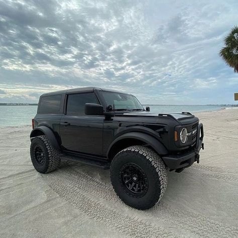 Black 2 Door Bronco, Ford Bronco Two Door, Bronco Two Door, 2 Door Ford Bronco, Two Door Bronco, 2 Door Bronco, Bronco 2 Door, Bronco Car, Manifesting Board