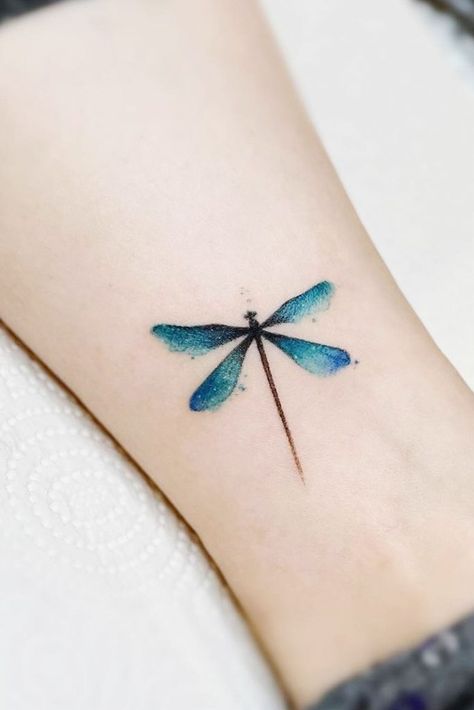 Tiny Dragon Fly Tattoo, Damselfly Tattoo, Dainty Dragonfly Tattoo, Small Color Tattoo, Dragonfly Tattoo Ideas Unique, Dragonfly Tattoo Ideas, Dragonfly Tattoos, Small Dragonfly Tattoo, Otherworldly Beauty