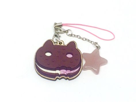 Ice Cream Sandwich Cookie Cat Rose Quartz 1.5" charm keychain Steven Universe ornament Cookie Cat, Cat Ice Cream, Ice Cream Cookie Sandwich, Cell Phone Strap, Cream Sandwich, Cat Keychain, Charm Keychain, Cute Room Decor, Cat Treats