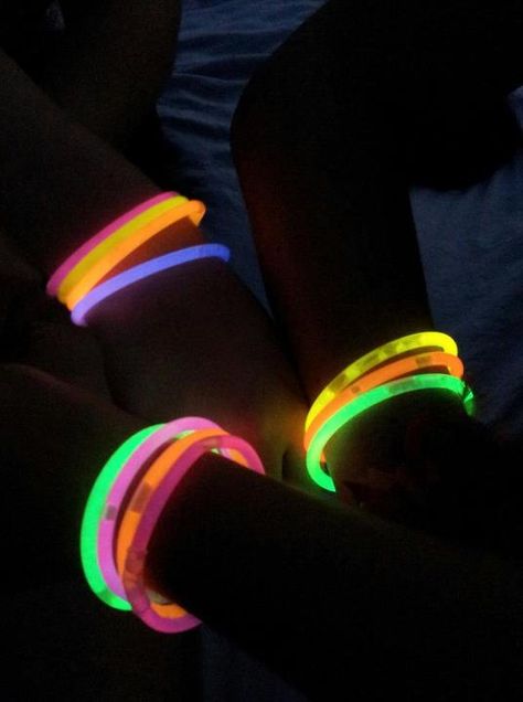 Fun with glow sticks. Glowstick Party Aesthetic, Glow Sticks Aesthetic, Glow Stick Aesthetic, Glowstick Aesthetic, Neon Sleepover, Glow Sticks Party, Euphoria Party, Glow Stick Party, Neon Birthday Party