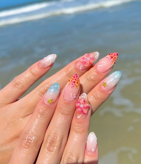 Hawaiian Nails: 62 Nail Designs You'll Absolutely Want for Your Summer Vacations 54 Hawaiian Nails, Beachy Nails, Tropical Nails, Girly Acrylic, Girly Acrylic Nails, Classy Acrylic Nails, Pretty Gel Nails, Really Cute Nails, Aesthetic Nails