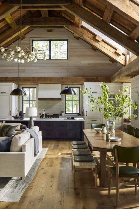 Barndominium Interior, Montana Homes, Farmhouse Barndominium, Casa Vintage, Rustic Retreat, Inspire Me Home Decor, Modern Cabin, Modern Farmhouse Style, Farmhouse Living