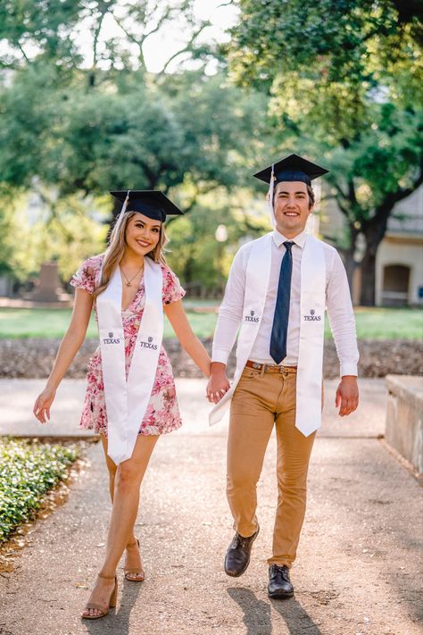 Cap And Gown Photos Couple, Boyfriend And Girlfriend Graduation Pics, College Graduation Couple Photos, Graduation Picture Ideas Couple, High School Senior Picture Ideas Couple, Couples Cap And Gown Pictures, Couple Grad Pics, Couple Graduation Pictures High Schools, Couples Graduation Pictures College