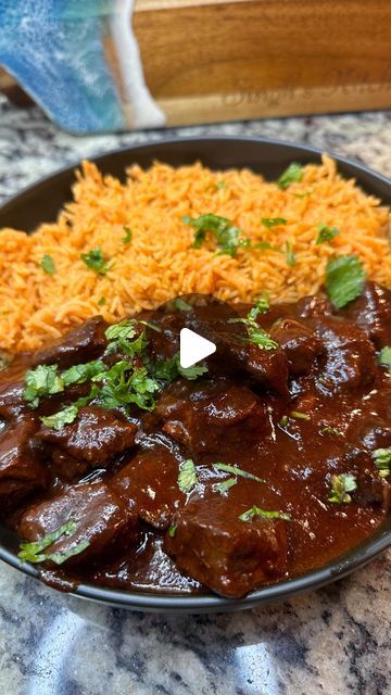 Chile Colorado Recipe Pork, Chile Colorado Recipe, Hispanic Food Recipes, Salty Cocina, Chili Colorado, Chile Colorado, Colorado Food, Hispanic Recipes, Latin American Recipes