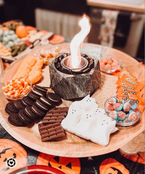 I love this little indoor fire pit. Perfect for dpooky movie night with smores! Fire Pit Date Night Ideas, Indoor Smores, Mini Fire Pit, Tabletop Fire Bowl, Indoor Fire Pit, Spooky Movies, Fire Bowls, Charcuterie Boards, Wood Tray