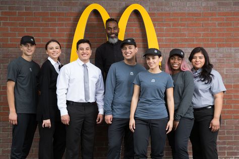 This Celeb Designer Just Gave The Uniforms At McDonald's A Major Makeover+#refinery29 Fast Food Interview Outfit, Mcdonalds Secret Menu, Workwear Vintage, Secret Menu, Dress Appropriately, Celebrity Design, Interview Outfit, Teenage Boys, Swing Set