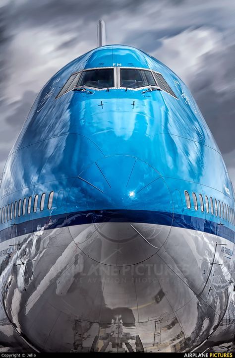 High quality photo of KLM Asia Boeing 747-400 by Jelle. Visit Airplane-Pictures.net for creative aviation photography. 747 Airplane, Boeing 747 400, 747 400, Klm Royal Dutch Airlines, Airplane Wallpaper, Airplane Photography, Boeing Aircraft, Passenger Aircraft, Jet Aircraft