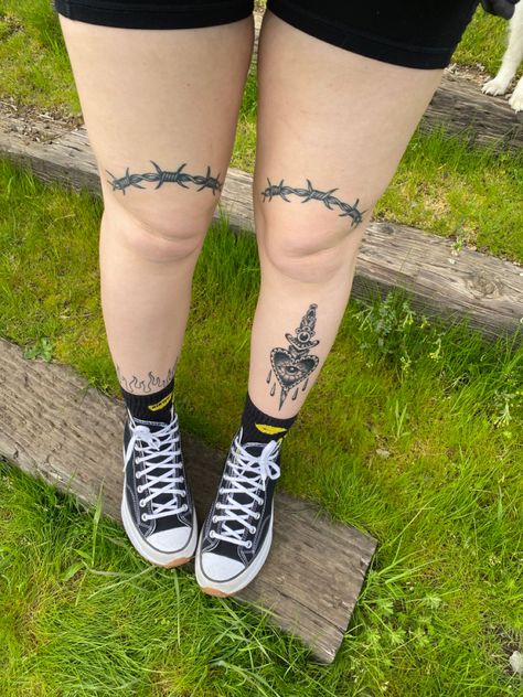 Barbed Wire Star Tattoo, Barbed Wire Ankle Tattoo, Knee Barbed Wire Tattoo, Knee Chain Tattoo, Chain Knee Tattoo, Thigh Barb Wire Tattoo, Barb Wire Knee Tattoo, Barbwire Knee Tattoo, Barbed Wire Leg Tattoo