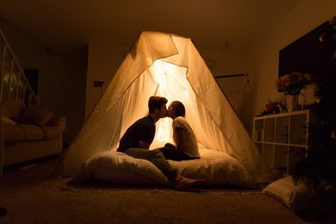 Picture perfect proposal. Cozy Proposal, Mattress Fort, Romantic Set Up At Home, Romantic Proposal Ideas At Home, Groomsman Ideas, Dream Proposal, Ballin On A Budget, Cheap Date Ideas, Five Year Anniversary