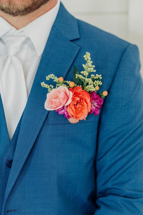 Colorful June Wedding, Bright Spring Color Wedding, Wedding Ideas Bright Colors, Bright Wedding Party, Bright Colored Bouquets, Spring Wedding Bright Colors, Bright And Colorful Wedding, Wedding Flowers Bright Colors, Bright Colored Wedding Bouquets