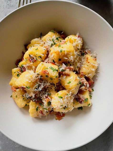 Ricotta Cheese Gnocchi Recipe, Ricotta Stuffed Gnocchi, Riccota Gnocchi Recipe, Ricotta Gnocchi Recipes Homemade, Stuffed Gnocchi Recipes, Ricotta Gnocchi Recipes, Gnocchi Aesthetic, Homemade Gnocchi Recipes, Feta Gnocchi