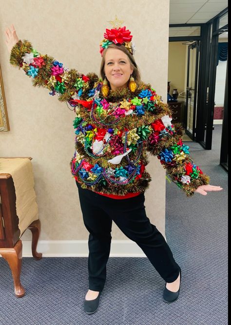 Ugly Christmas Sweater Ideas Diy, Ugliest Christmas Sweater Ever Homemade, Tackiest Christmas Sweater, Tacky Christmas Outfit, Ugly Christmas Sweater Nails, Ugly Christmas Sweaters Diy, Posada Ugly Sweater, Ugly Outfit, Ugly Christmas Outfit