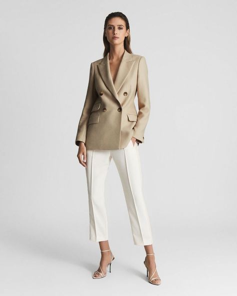 Business Dress Code, Soft Tailoring, Beige Blazer, Blazer Set, Twill Weave, Womens Blazers, Breasted Blazer, Business Dresses, Work Wardrobe