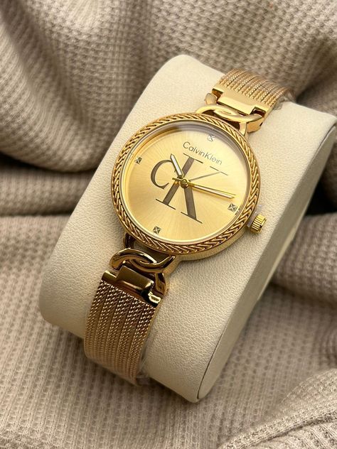 Chain Watches For Ladies, Watches For Ladies, Vintage Watches Women, Women's Watch, Ladies Watch, Michael Kors Watch, Metal Chain, Vintage Watches, Gold Watch