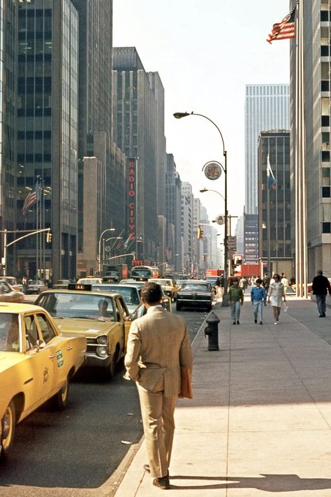 City Photography, Vintage New York, Vintage New York City Photography, Photographie New York, Tall Buildings, New York Aesthetic, City That Never Sleeps, City Street, New York Street