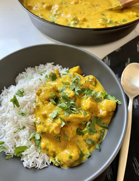 Rice And Curry, Saffron Chicken, Best Rice Cooker, Saffron Recipes, The Best Rice, Best Rice, Chicken Korma, Sweet Recipe, Curry Dishes