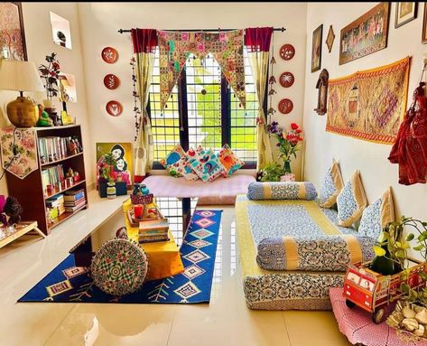 Bohemian Living Spaces, Floor Seating Living Room, Indian Room, Colorful Room, Colorful Room Decor, Indian Room Decor, Home Decor Indian, Living Room Wall Color, Simple Living Room Decor