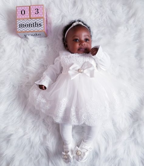 Child Dedication Outfit For Mom, Baby Dedication Outfit, Baby Christening Outfit, Maternity Photography Poses Outdoors, Lace Gown Styles, Baby Dedication, Christening Outfit, Maternity Photography Poses