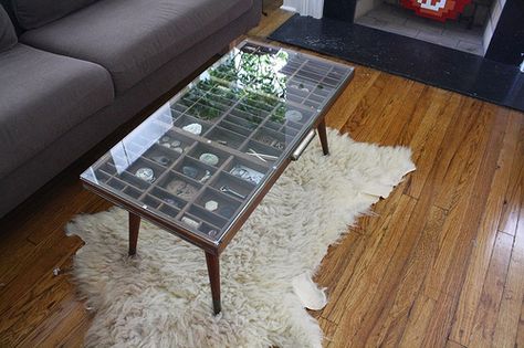 Not really planning on this, but if I ever got my hands on a type set drawer, it is possible I'd tackle this coffee table via zween. Shadow Box Coffee Table, Letterpress Drawer, Eating Table, Printers Drawer, Antique Coffee Tables, Tray Coffee Table, Drawer Table, Printers Tray, Couch Table