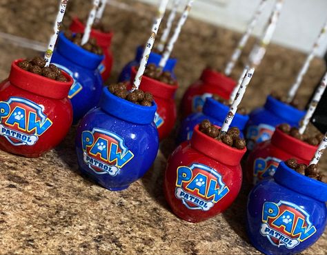 Paw Patrol Candy Apples, Paw Patrol Party Treats, Paw Patrol Treats Ideas, Paw Patrol Candy Table, Paw Patrol Cake Pops, Paw Patrol Treats, Paw Patrol Birthday Decorations, Treat Making, Marshall Paw Patrol