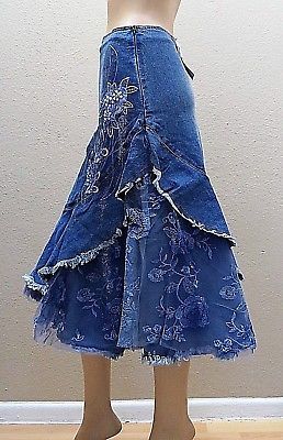 Jeans Into Skirt, Lace Long Skirt, Denim And Pearls, Skirt Ruffles, Embroidery Beaded, Long Jean Skirt, Pearl Lace, Blue Jeans Crafts, Boho Denim