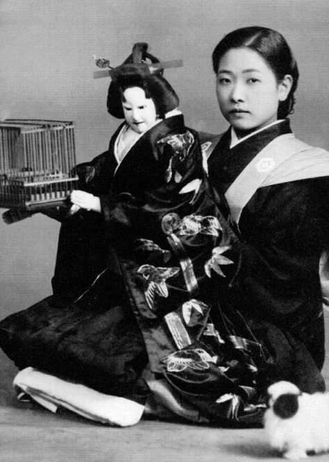 taishou-kun: Kiritake Masako 桐竹政子, Bunraku Master - Osaka, Japan - 1930s Japan Fashion Street, Ghost In The Machine, Japanese Film, Japan Culture, Asian Doll, Japanese American, Japanese Dolls, Osaka Japan, Japanese Aesthetic