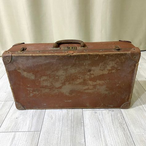 Old Fashioned Suitcase, Victorian Attic, Coffee Grinder Vintage, Old Luggage, Hand Carved Wooden Bowls, Hard Suitcase, Carved Wooden Bowl, Wooden Trunks, Metal Figurines