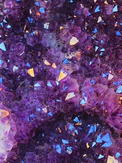 Aesthetic Amethyst, Aquarius Aesthetic, Crystal Background, Crystal Texture, Purple Vibe, Gold Aesthetic, Cool Rocks, All Things Purple, Purim