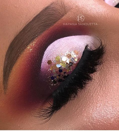 Brazilian Eye Makeup, Chunky Glitter Eye Makeup, Glitter Cut Crease Makeup, Egyptian Makeup, Birthday Makeup Looks, Makeup Ojos, Princess Makeup, Glitter Eye Makeup, Fall Makeup Looks