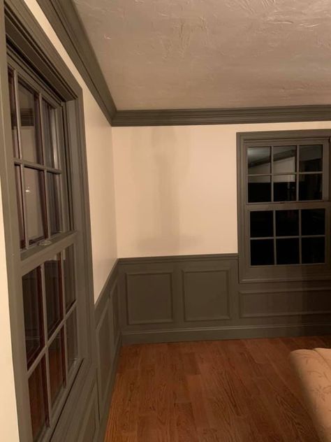 Benjamin Moore Dash Of Pepper, Maroon Wainscoting, Dash Of Pepper Benjamin Moore, Southern Vine Benjamin Moore, Benjamin Moore Durango, Dark Wainscoting, Chair Rail Paint Ideas, Woodsman Style, Room Paneling