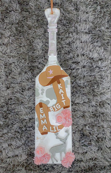 Cow Print Sorority Paddle, Sorority Paddles Country, Western Paddle Sorority, Country Paddle Sorority, Western Sorority Paddle, Paddles For Sorority, Twin Sorority Paddles, Sorority Paddles Ideas Big Little, Paddles Sorority Ideas