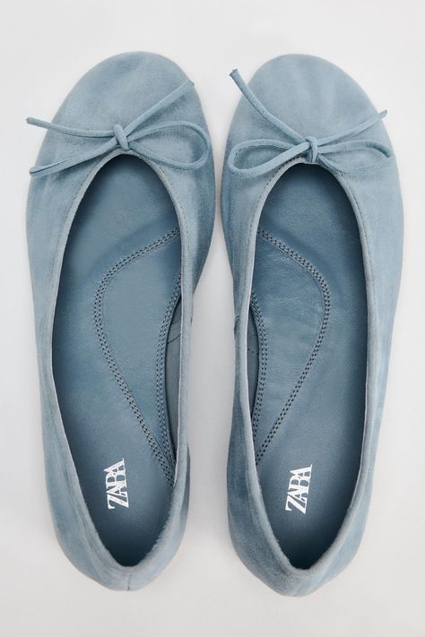 Blue Ballet Flats, Blazers Shoes, Flats Outfit, Suede Ballet Flats, Shoe Inspo, Blue Flats, Suede Flats, Leather Shoes Woman, Pretty Shoes