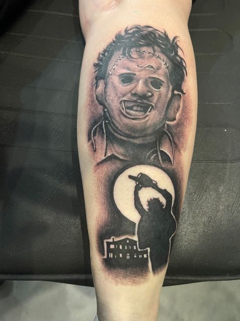 Leather Face Tattoo Design, Leather Face Tattoo, Leatherface Tattoo, Horror Sleeve, Mantis Tattoo, Horror Tattoos, Dave Allen, Stencil Outline, Skull Sleeve Tattoos