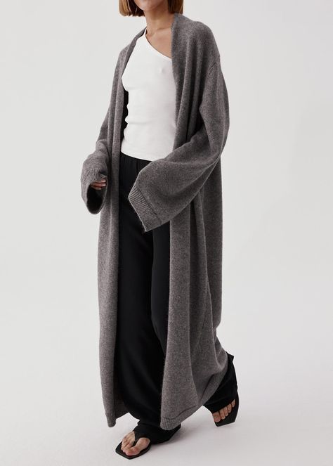 All. 100% cashmere oversized  long cardigan. Long Knit Cardigan Outfit, Cardigan Outfit Aesthetic, Knit Cardigan Outfit, Long Cashmere Cardigan, Long Cardigan Outfit, Long Oversized Cardigan, Rare Fashion, Cardigan Outfit, Long Knit Cardigan