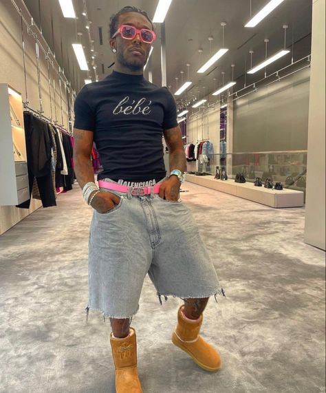 Lil Uzi Vert Style, Travis Scott Outfits, Expensive Outfits, High Fashion Poses, Lil Uzi, Mens Fashion Streetwear, Lil Uzi Vert, Fire Fits, Lil Wayne