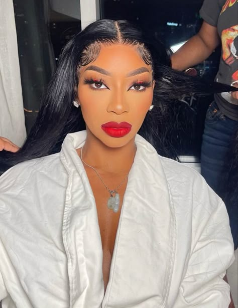 Red Makeup Black Women, Soft Glam With Red Lip, White Eyeshadow Looks Black Women, Red Prom Looks Makeup Ideas, Red Lip Makeup Look Black Women Make Up, Red Lipgloss Makeup, Makeup Looks With Red Lips, Red Lip Makeup Look Black Women, Red Birthday Makeup