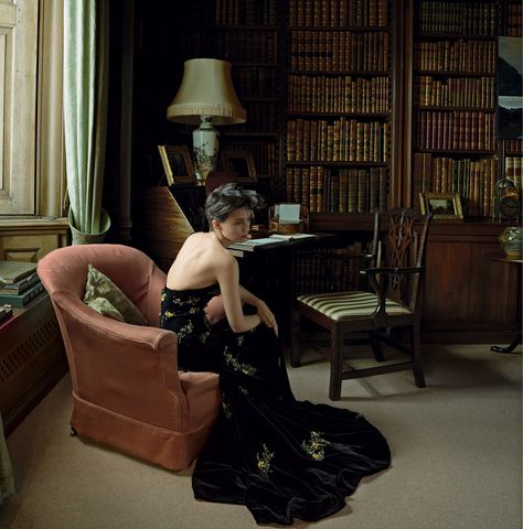 Rooney Mara photographed by Annie Leibovitz, Vogue, October 2017 Annie Leibovitz Photography, Mcqueen Dress, Building A Personal Brand, Lisa Bonet, Rooney Mara, Blockbuster Film, Valentino Dress, Annie Leibovitz, Red Carpet Look