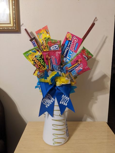 Cheer Candy Gifts Cute Ideas, Cheer Candy Bouquet, Cheer Megaphone Gift Ideas, Cheer Megaphone Candy Bouquet, Megaphone Cheer Gifts, Senior Night Candy Gifts, Senior Night Gift Basket Ideas Cheerleading, Senior Night Basket Ideas Cheer, Cheer Bouquet Ideas