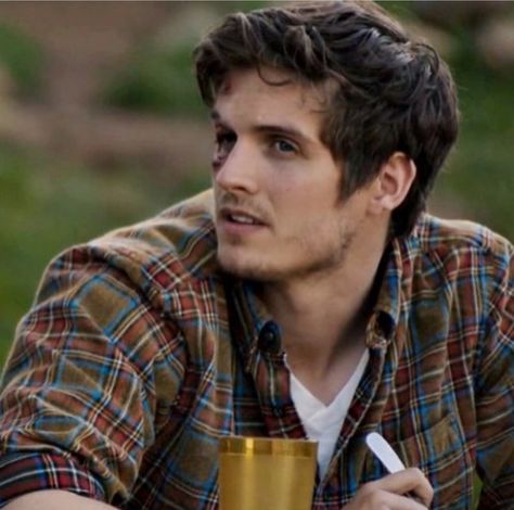 Daniel Sharman Fear the walking dead troy otto Daniel Sharman Teen Wolf, Troy Otto, Amor Real, Finnick Odair, Teen Wolf Mtv, Daniel Sharman, Danielle Campbell, Fear The Walking