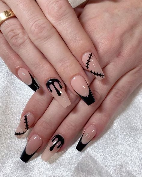 Halloween Nail Almond Shape, Wednesday Addams Nails Short, Gothic Nail Art Coffin, Minimal Spooky Nails, Nightmare Before Christmas Nails Almond, Simple Black And White Halloween Nails, Easy Gel Nail Designs Halloween, Black Witchy Nails Short, Nails For Witches